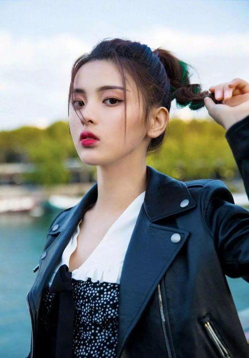 娱乐圈吃瓜程潇图片大全,图片大全揭秘明星幕后生活