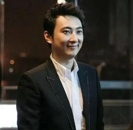 娱乐吃瓜君许凯,娱乐吃瓜界的风云人物