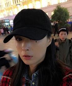 娱乐吃瓜自拍,美女们的吃瓜自拍风潮
