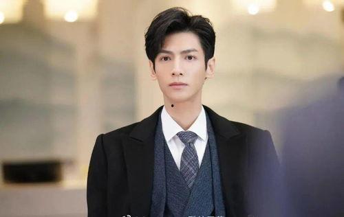吃瓜娱乐圈八卦罗云熙,多才多艺的娱乐圈新星，从演员到歌手的华丽蜕变
