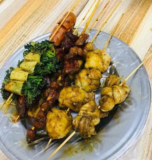 娱乐吃瓜酱炸串是真的吗,网红美食背后的真相与争议
