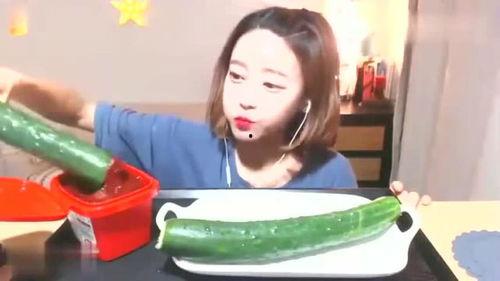 娱乐吃瓜酱在学校被打了,娱乐吃瓜酱遭遇不幸袭击”