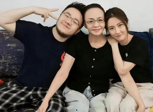 娱乐八卦吃瓜图片素材,吃瓜图片素材背后的娱乐八卦风云