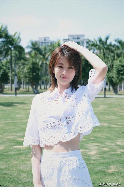 娱乐吃瓜妹闫妮小说在线阅读,小说中的情感纠葛与人生百态